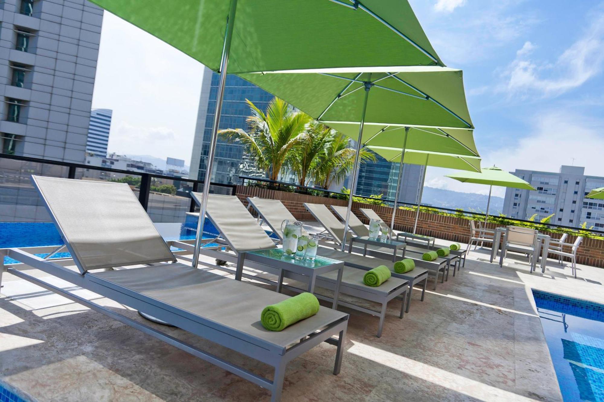 Renaissance Caracas La Castellana Hotel Exterior photo